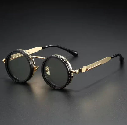 😎 Adaptive Clarity™: Polarized Adjustable Sunglasses – Go from Basic to Bold 🫵🏾!